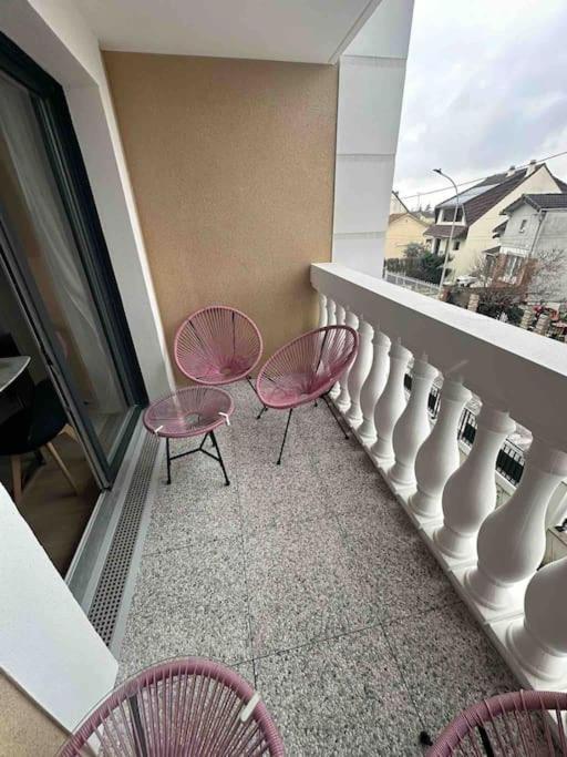 Appt Spacieux Et Calme Prox Disney-Cdg-Stade De France Le Blanc-Mesnil Exterior foto